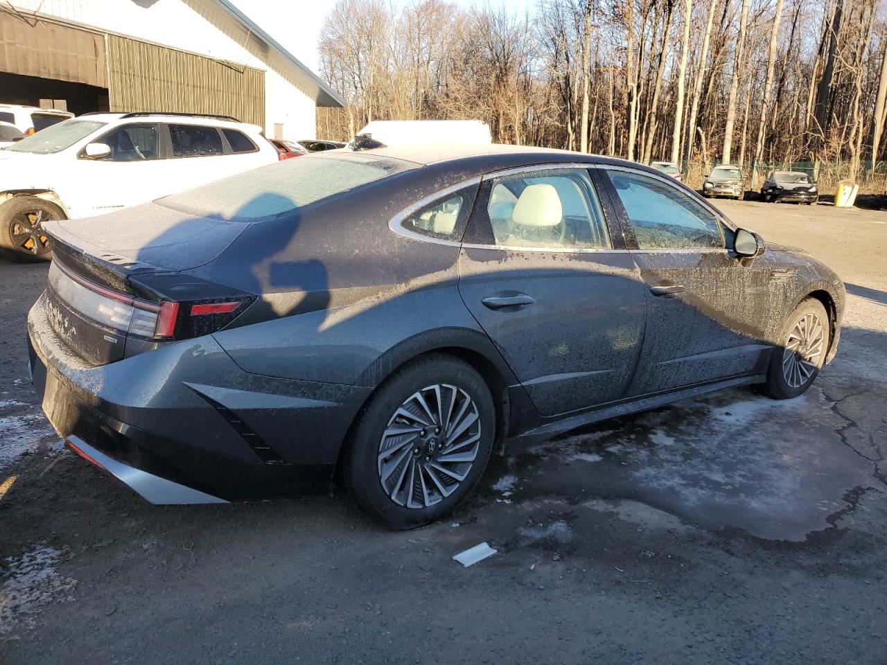 2024 Hyundai Sonata - Image 3