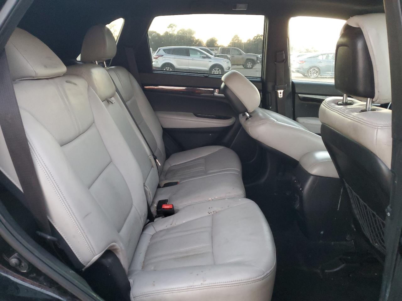 2014 Kia Sorento - Image 11