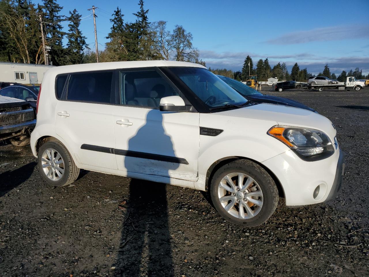 VIN KNDJT2A66D7753698 2013 KIA SOUL no.4