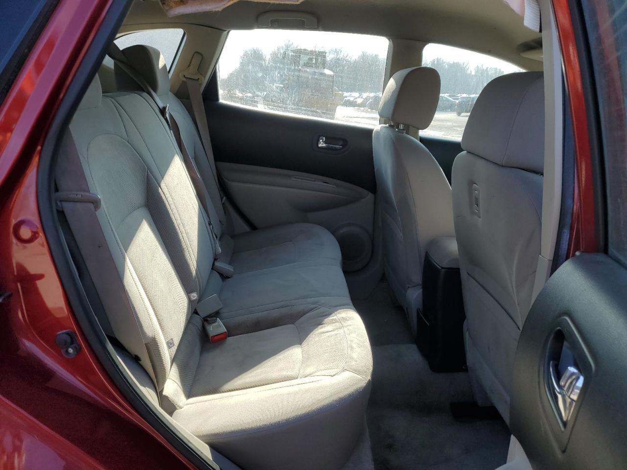 2015 Nissan Rogue - Image 11