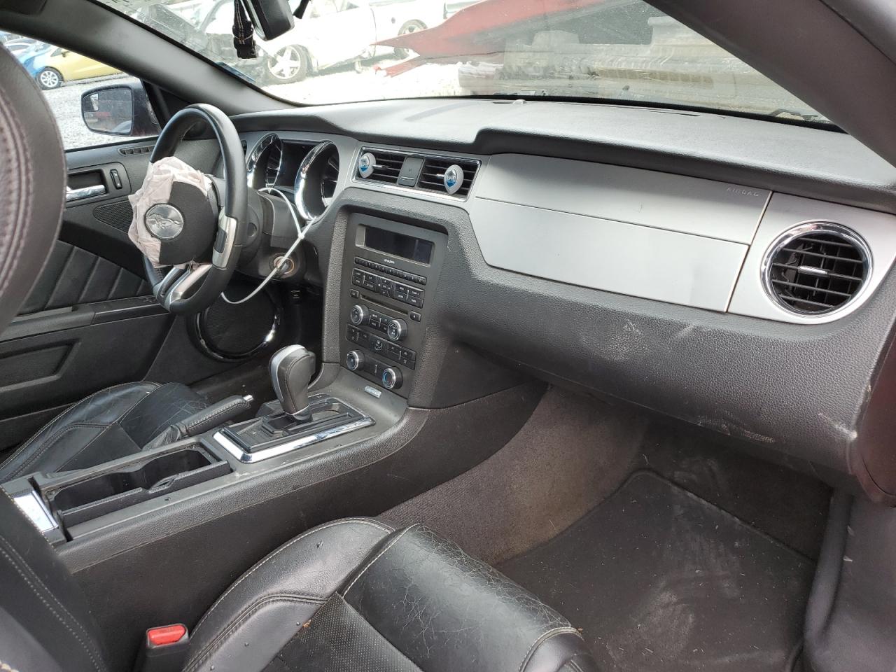 2013 Ford Mustang VIN: 1ZVBP8AM0D5200404 Lot: 83007494