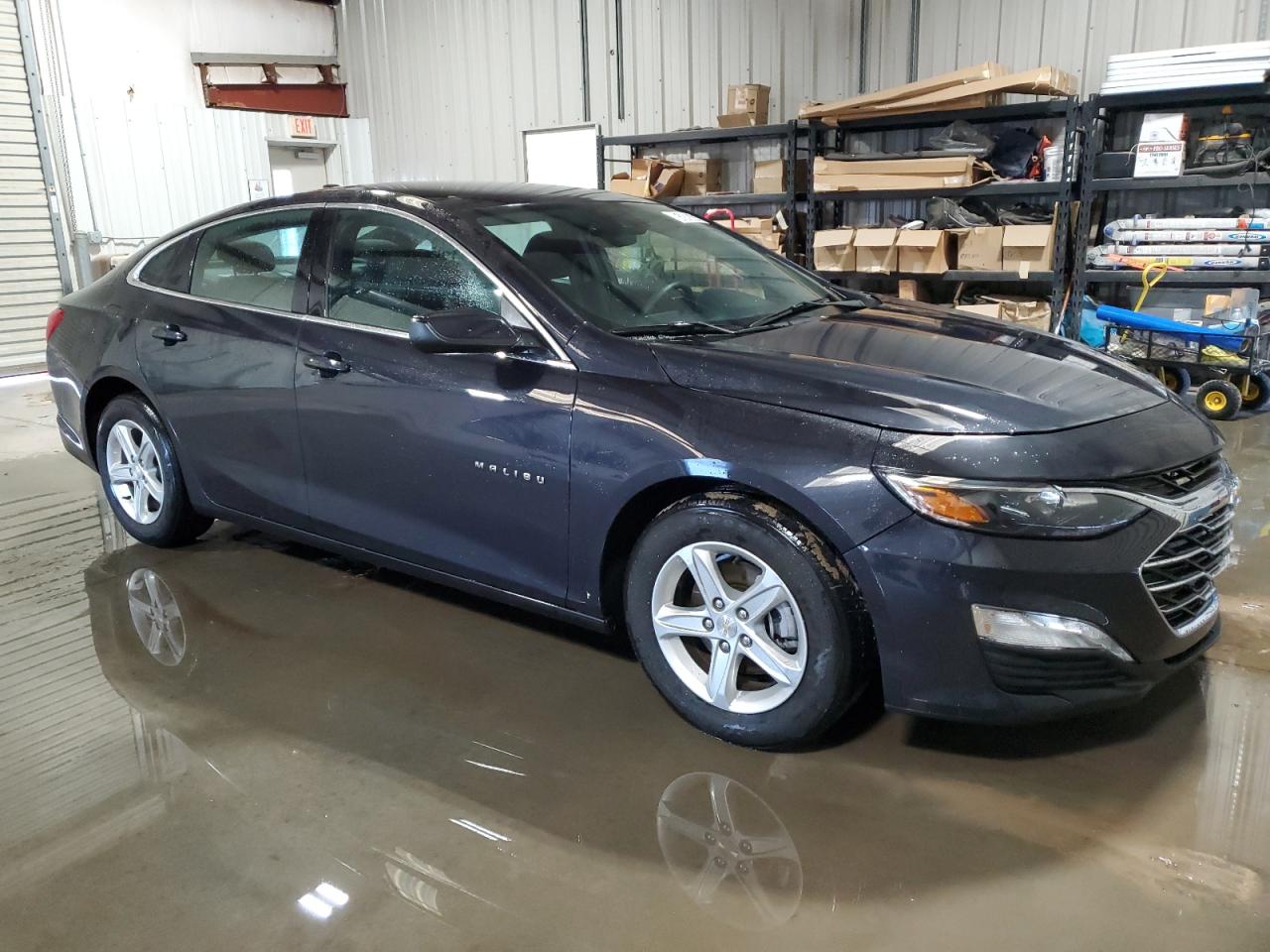 2023 Chevrolet Malibu - Image 4