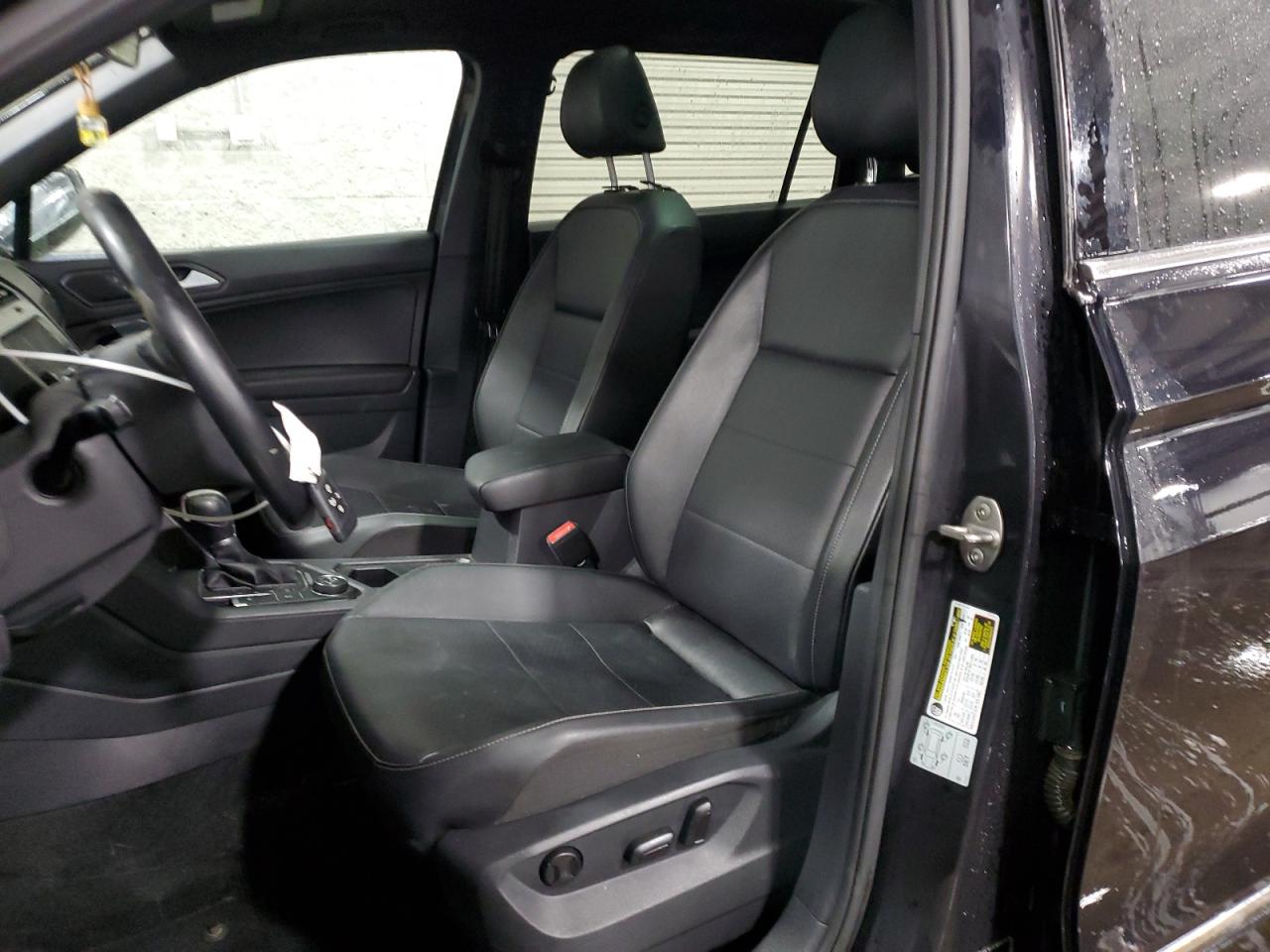 2018 Volkswagen Tiguan - Image 7