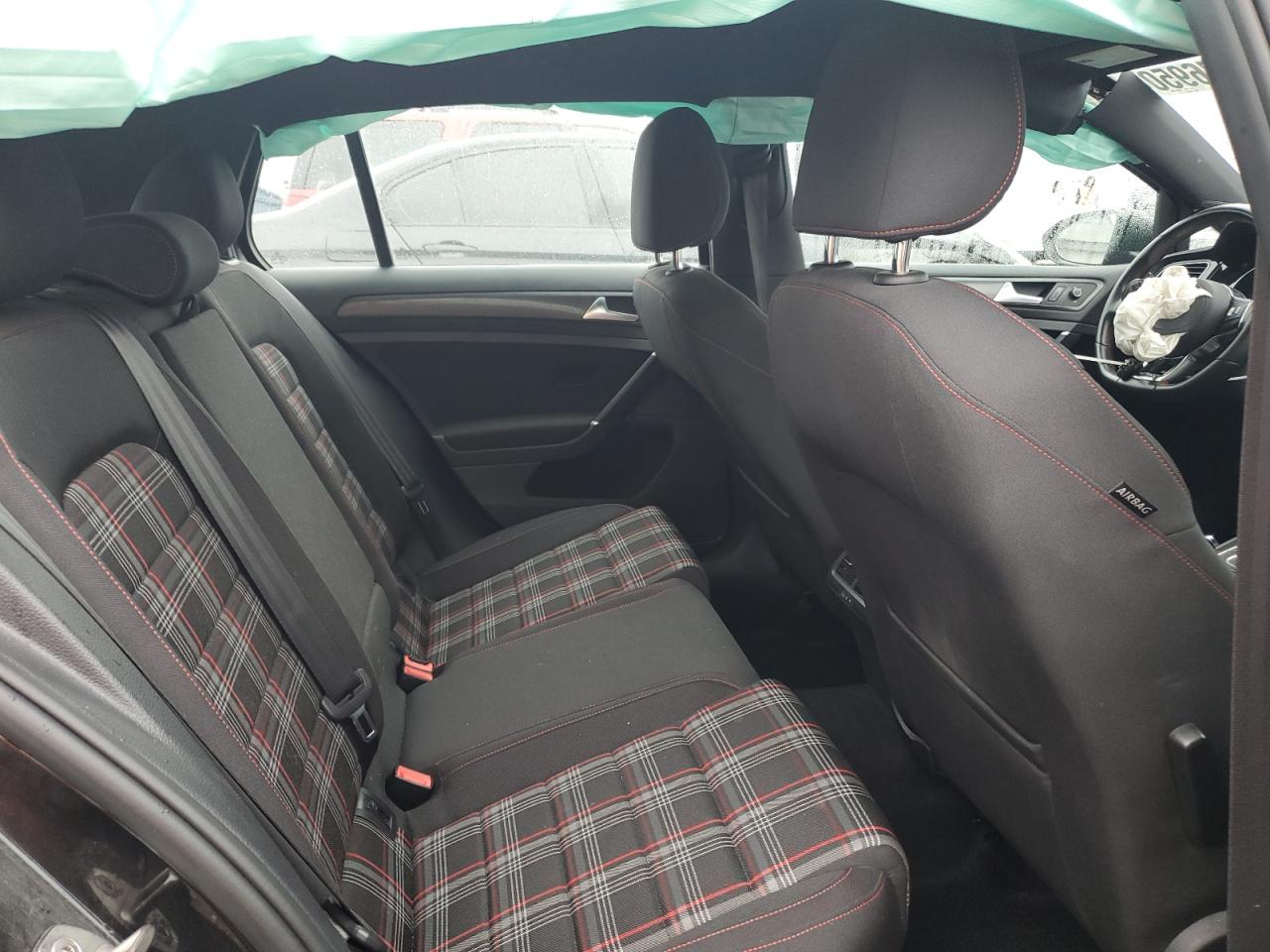 2019 Volkswagen GTI - Image 10