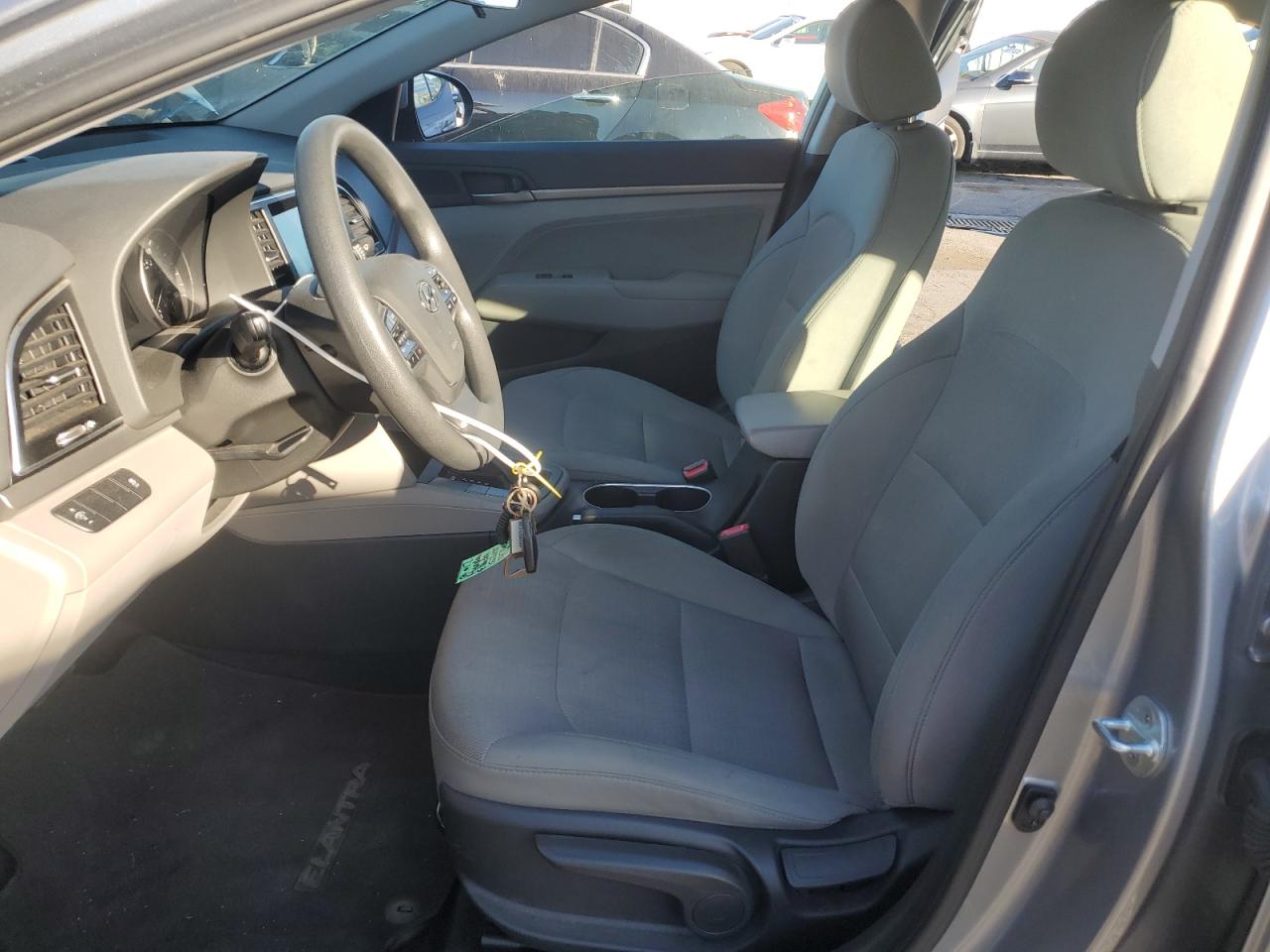 2017 Hyundai Elantra - Image 7