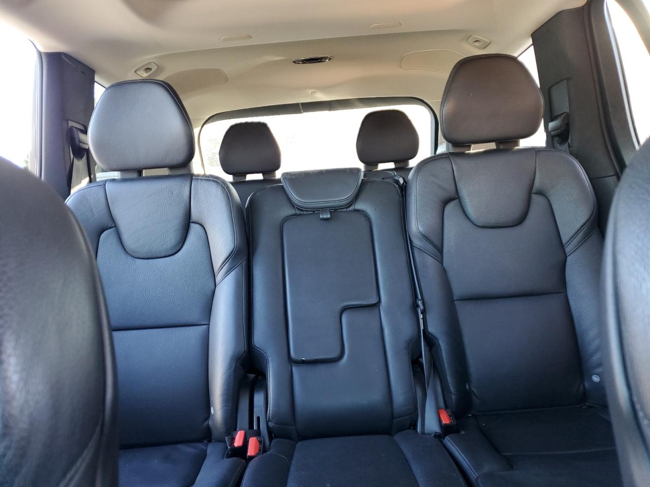 2016 Volvo XC90 - Image 10