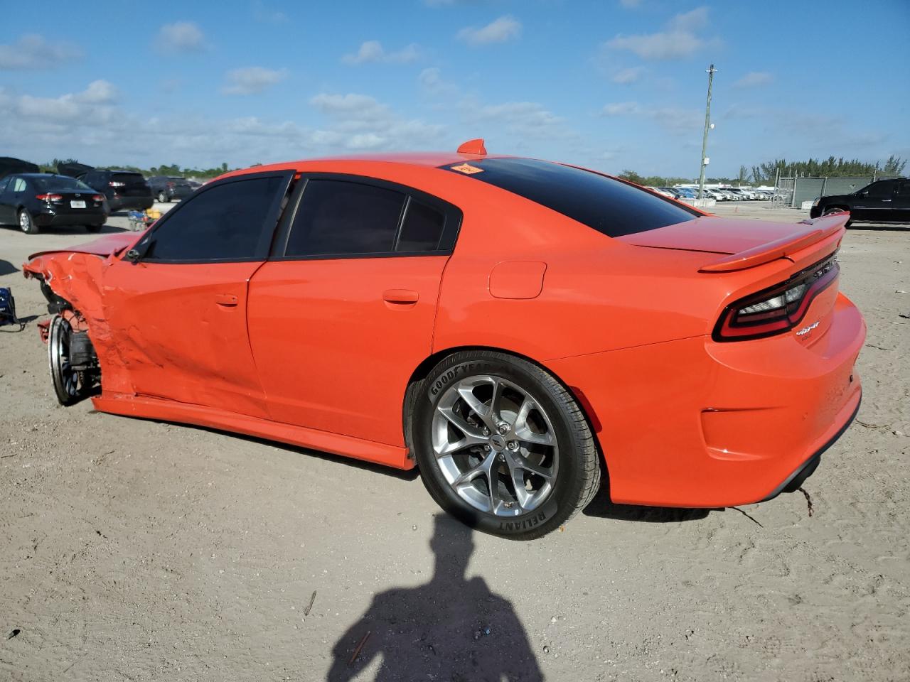 2020 Dodge Charger - Image 2