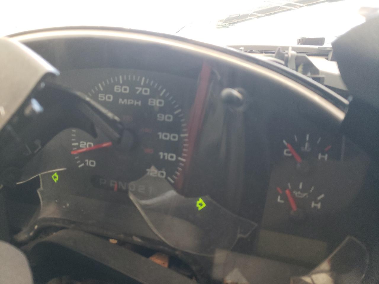 2005 Ford F-150 - Image 9