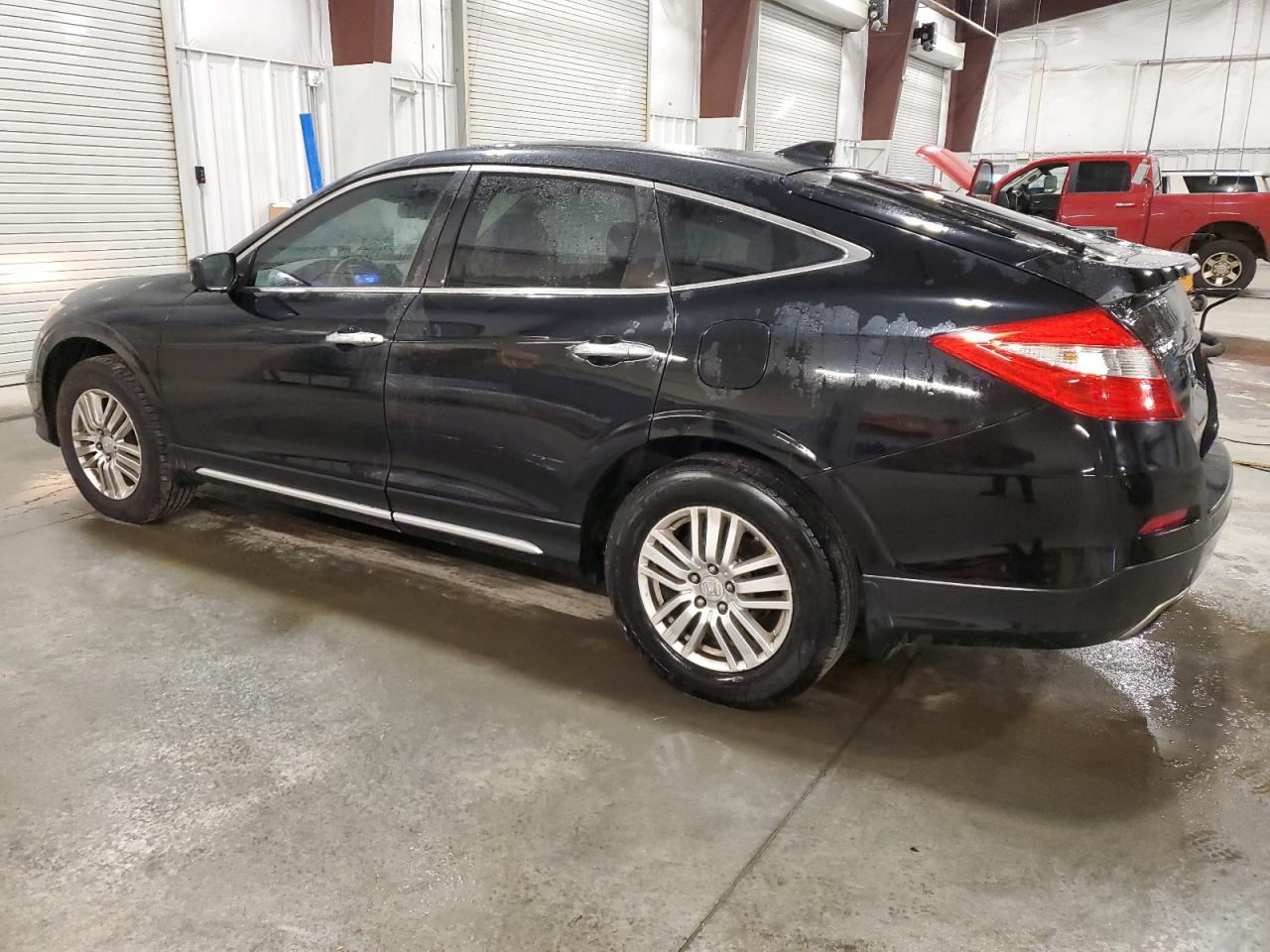 VIN 5J6TF3H3XDL000632 2013 HONDA CROSSTOUR no.2