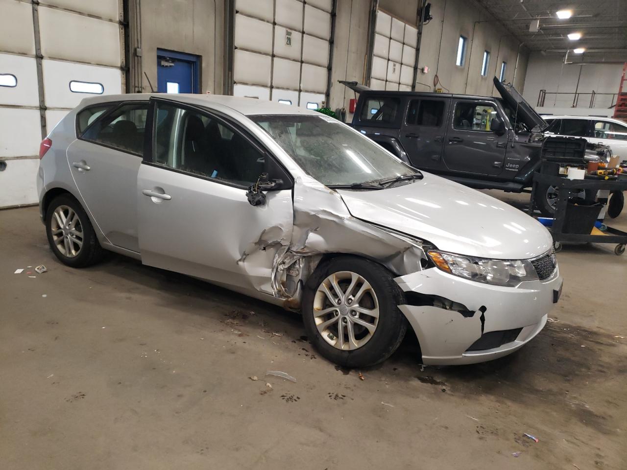 2011 Kia Forte - Image 4