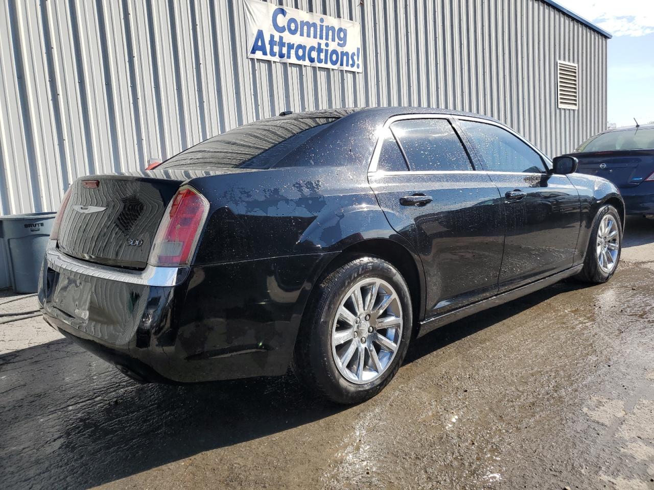 VIN 2C3CCAAG2DH599043 2013 CHRYSLER 300 no.3