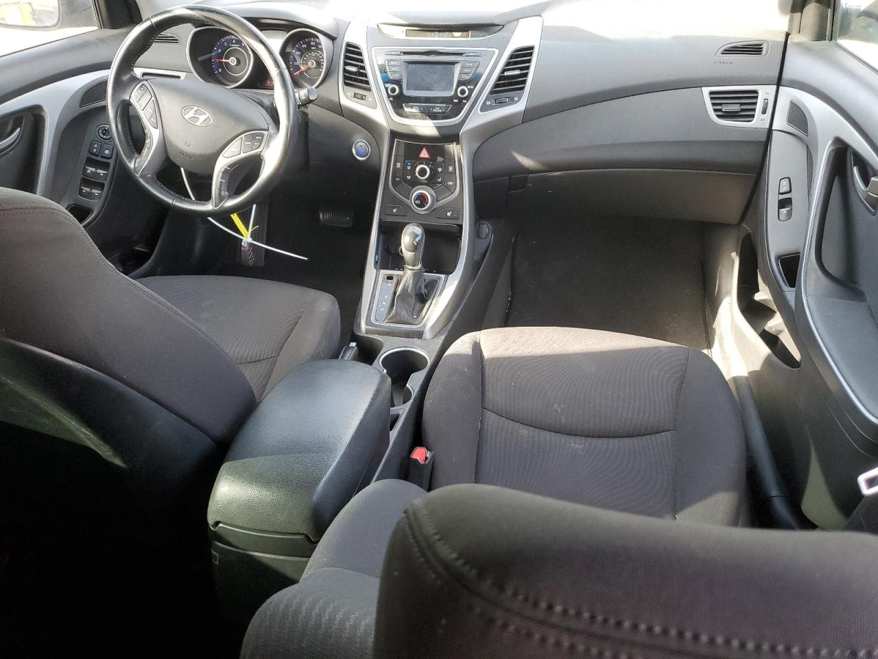 2016 Hyundai Elantra - Image 8