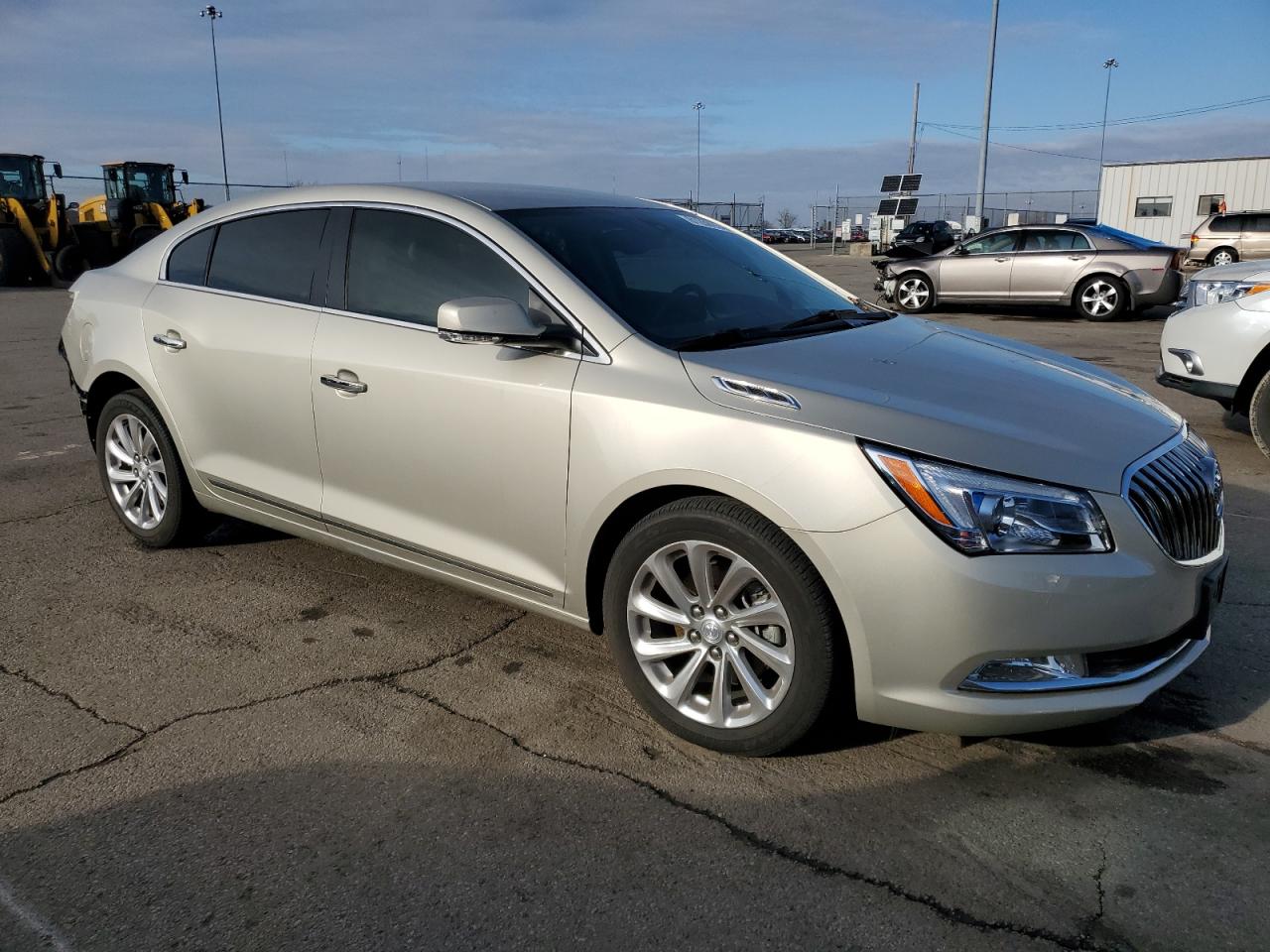 VIN 1G4GD5G31GF238278 2016 BUICK LACROSSE no.4