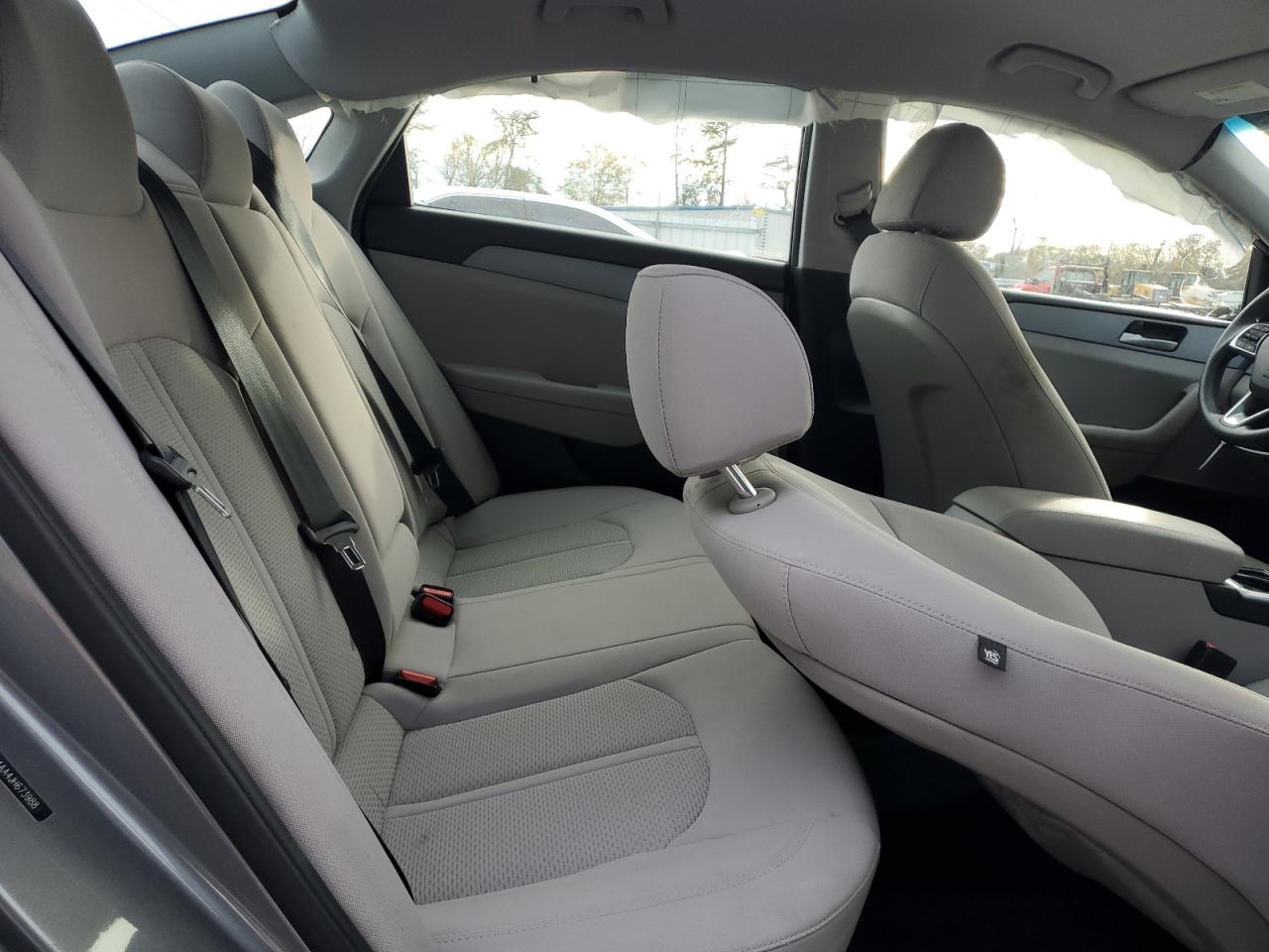 2018 Hyundai Sonata - Image 10