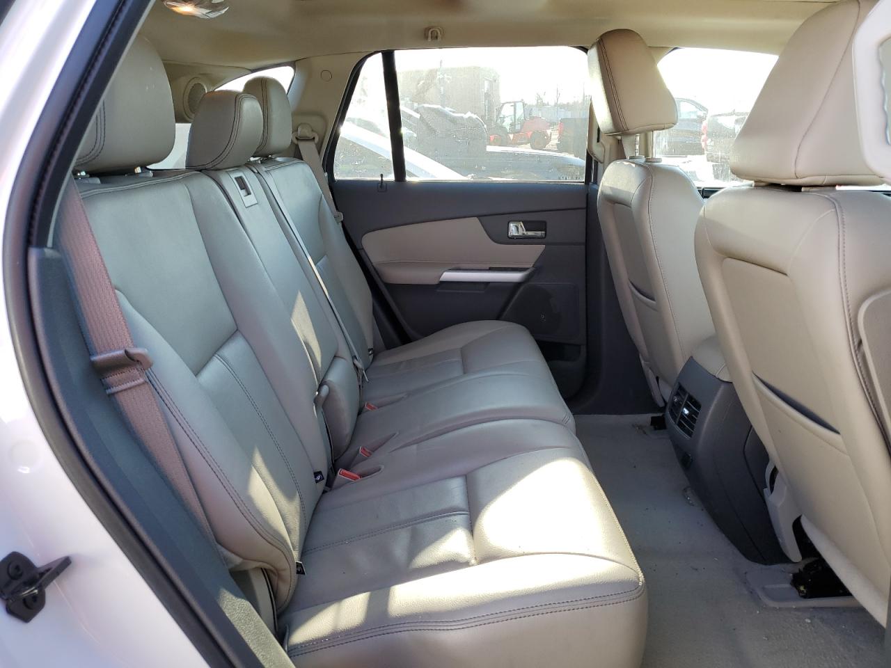 2011 Ford Edge - Image 11
