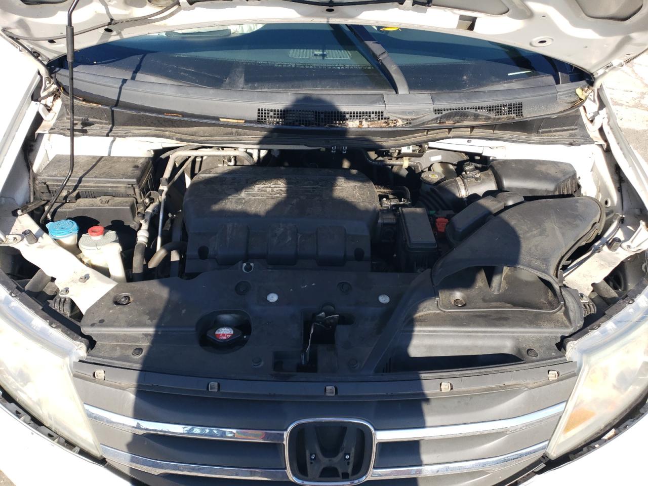 2012 Honda Odyssey - Image 14