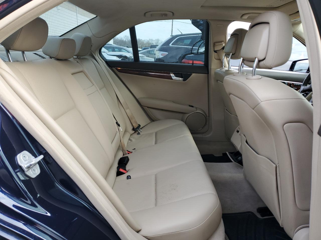 2011 Mercedes-Benz C 300 4Matic VIN: WDDGF8BB1BR154344 Lot: 84060574