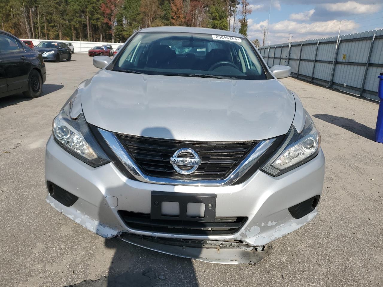 2016 Nissan Altima - Image 5