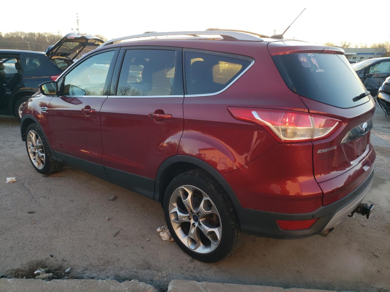 VIN 1FMCU0J90FUA03668 2015 FORD ESCAPE no.2