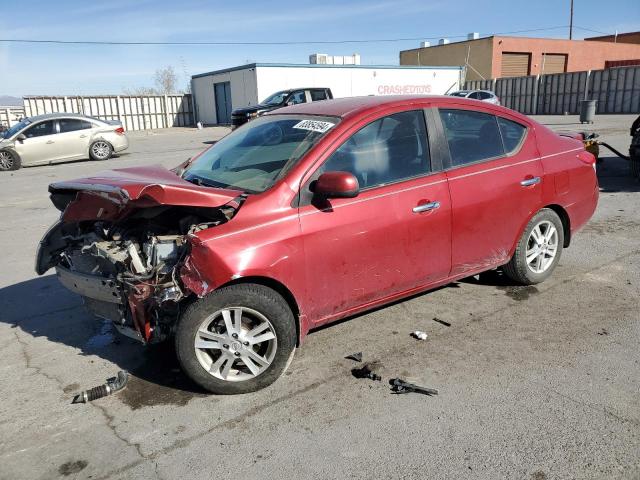  NISSAN VERSA 2014 Красный