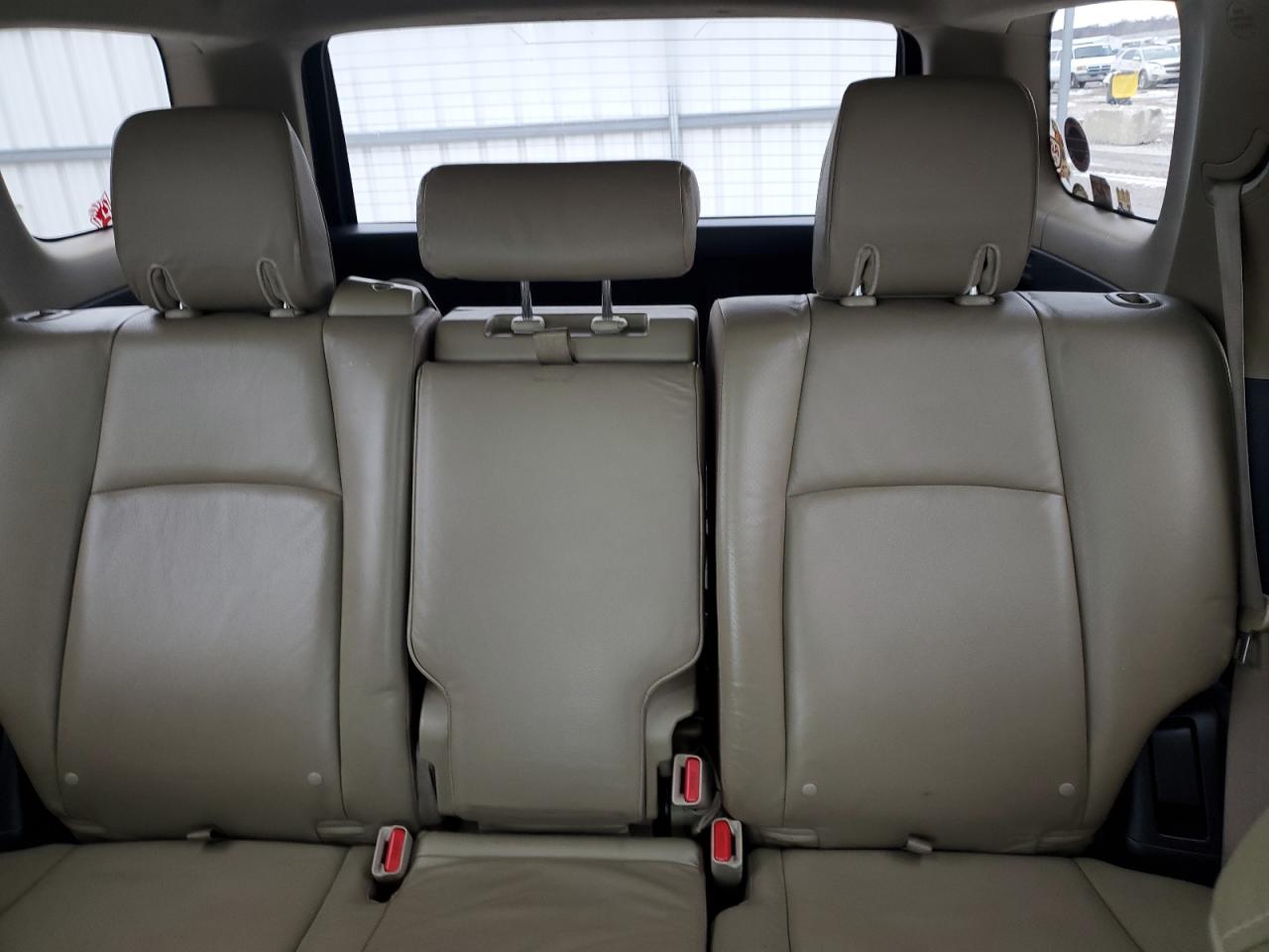 2013 Toyota 4Runner - Image 10