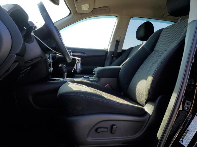  NISSAN PATHFINDER 2017 Чорний