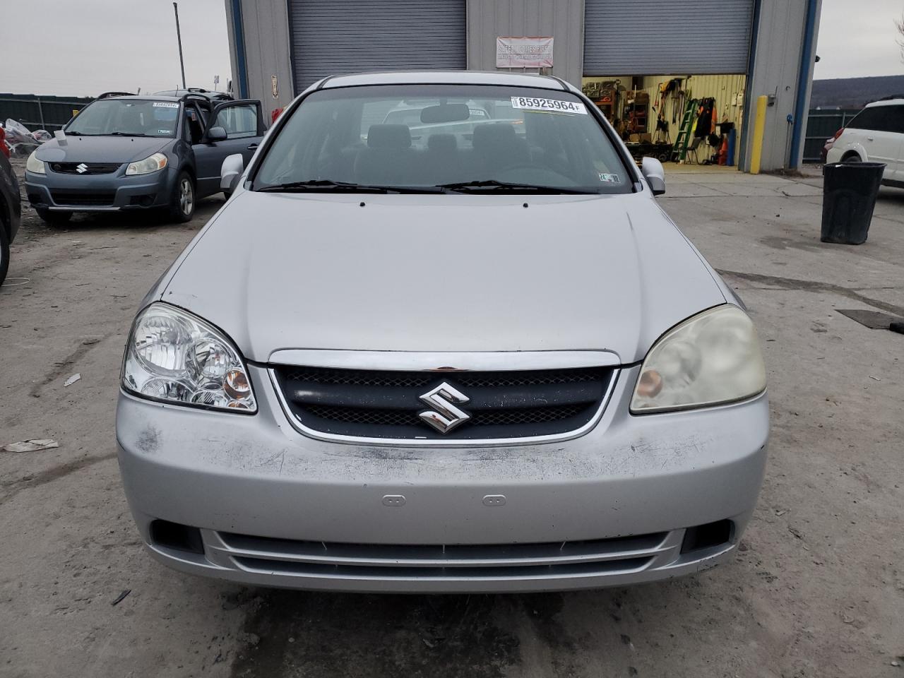 2008 Suzuki Forenza - Image 5
