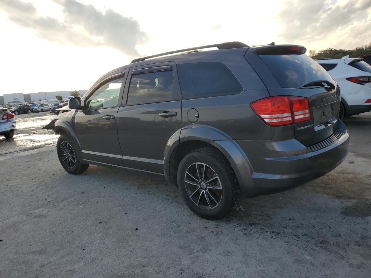 VIN 3C4PDCAB6JT347387 2018 DODGE JOURNEY no.2