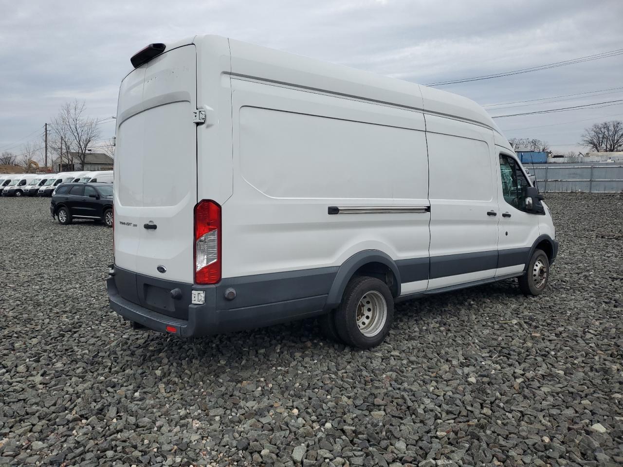 VIN 1FTRS4XM9JKB25537 2018 FORD TRANSIT no.3