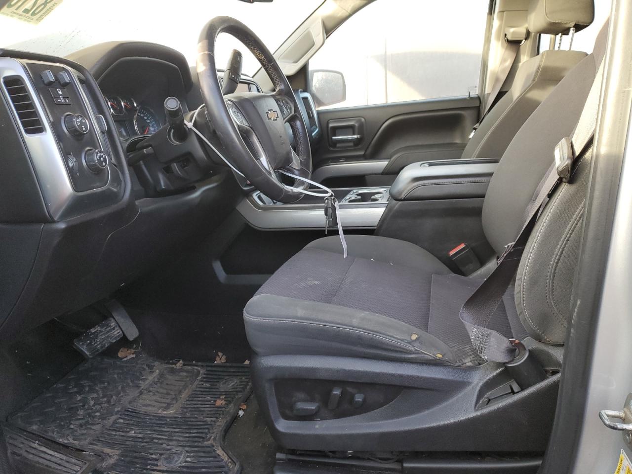 2016 Chevrolet Silverado - Image 7
