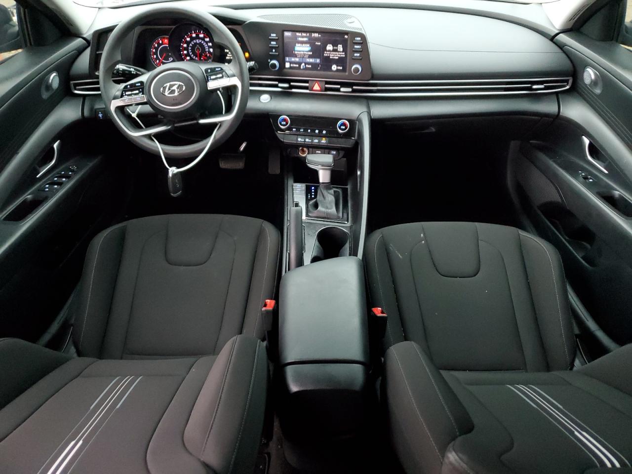 2023 Hyundai Elantra - Image 8