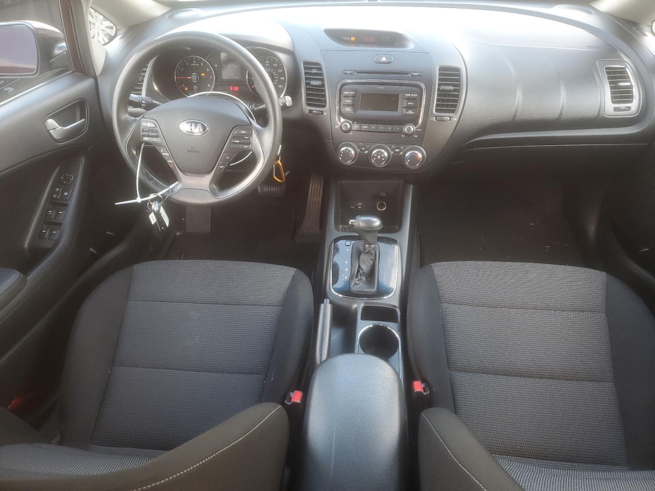 2018 Kia Forte - Image 8