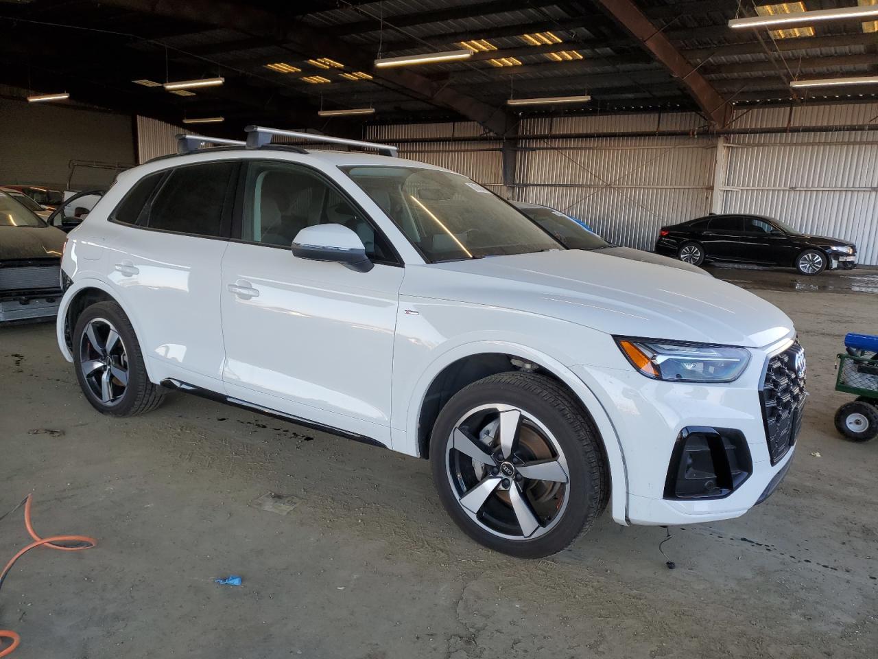 2023 Audi Q5 - Image 4