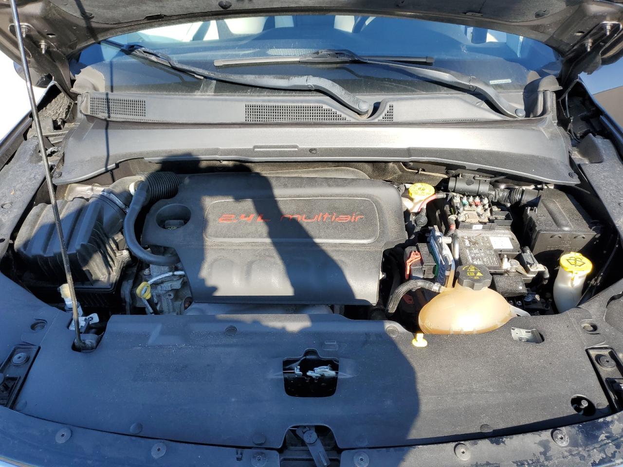2018 Jeep Compass - Image 12