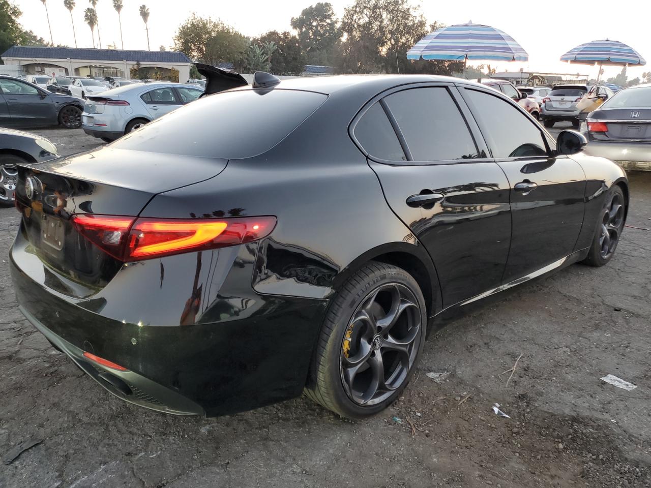 2019 Alfa Romeo Giulia - Image 3