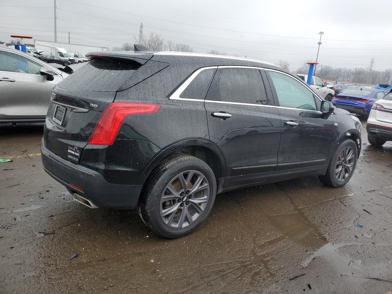 VIN 1GYKNBRS4KZ119155 2019 CADILLAC XT5 no.3