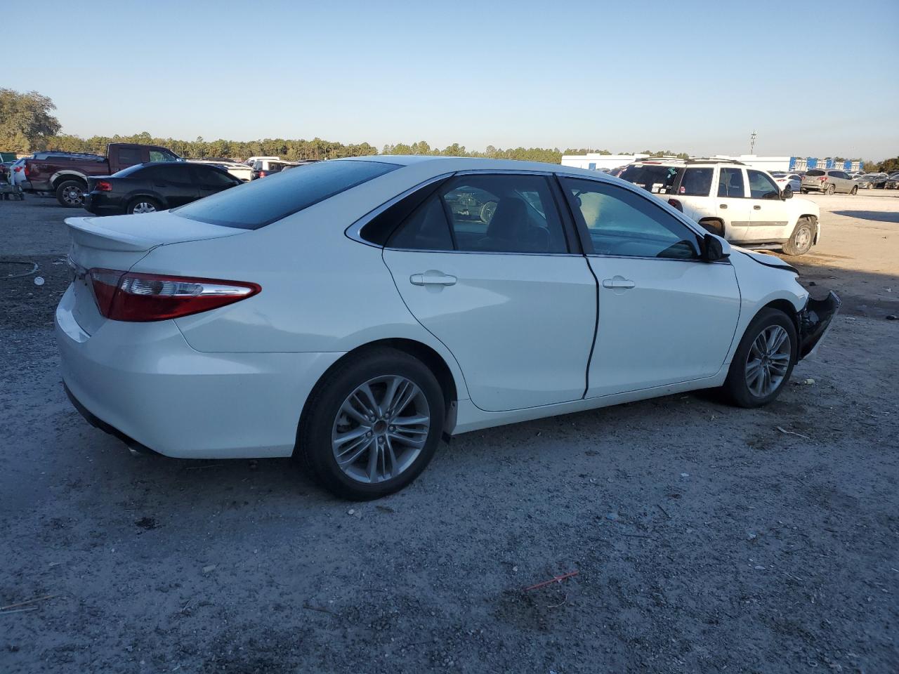 2015 Toyota Camry - Image 3