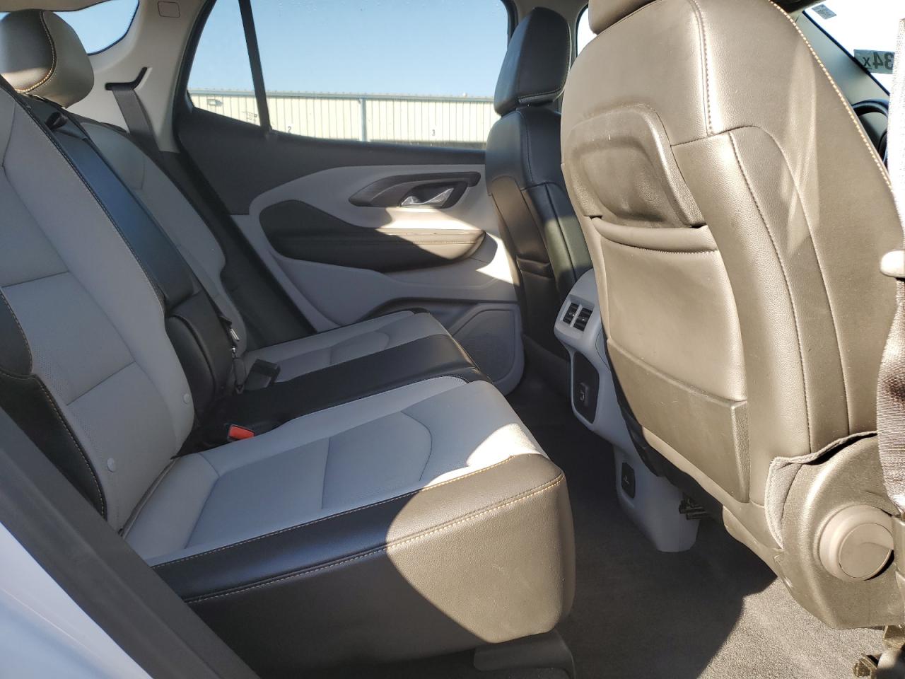 2021 GMC Terrain - Image 10