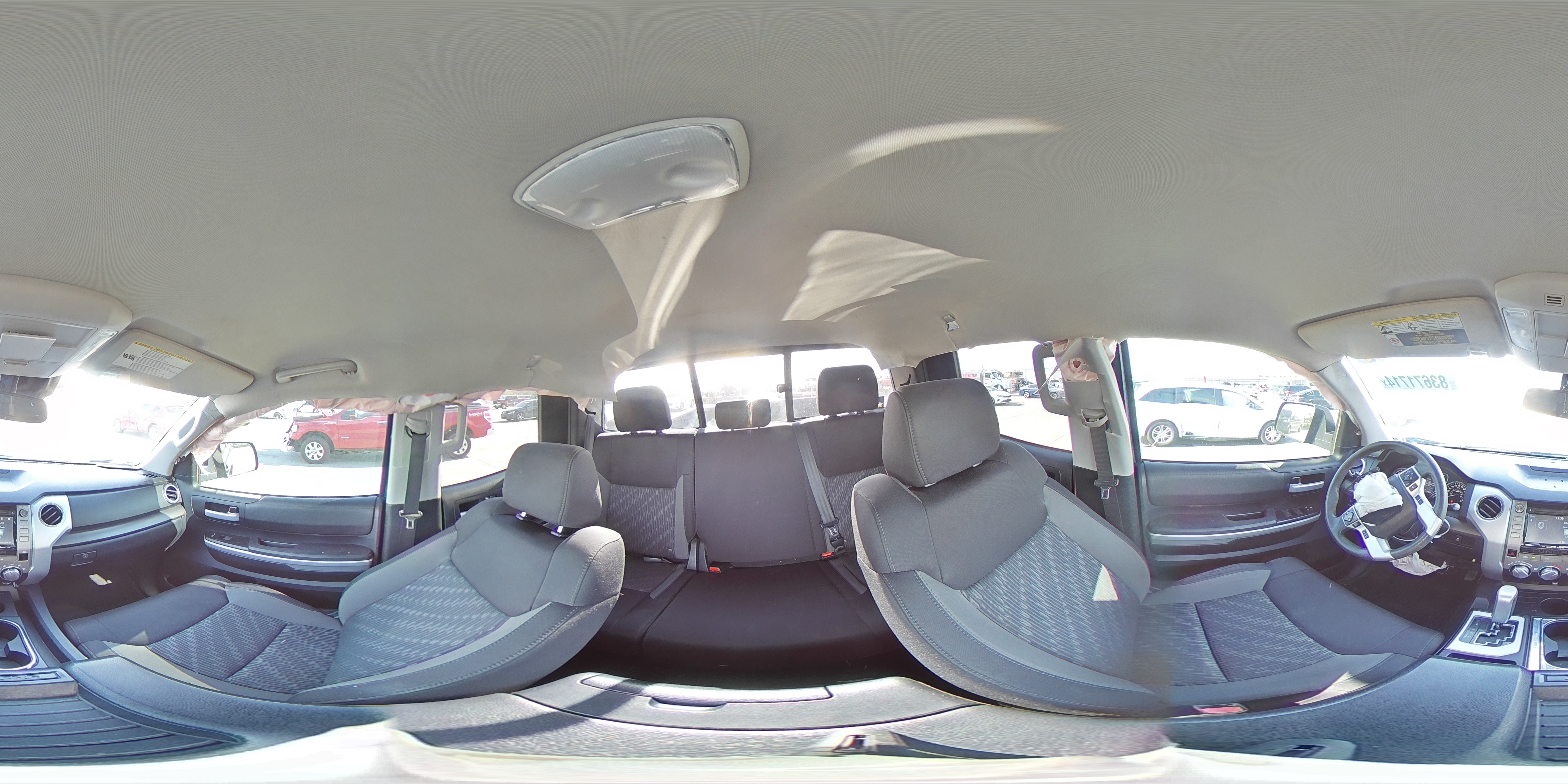 2018 Toyota Tundra - Image 12