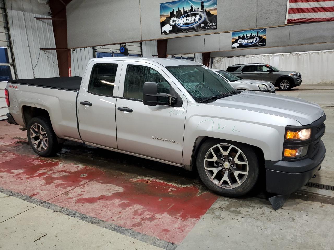 2015 Chevrolet Silverado - Image 4