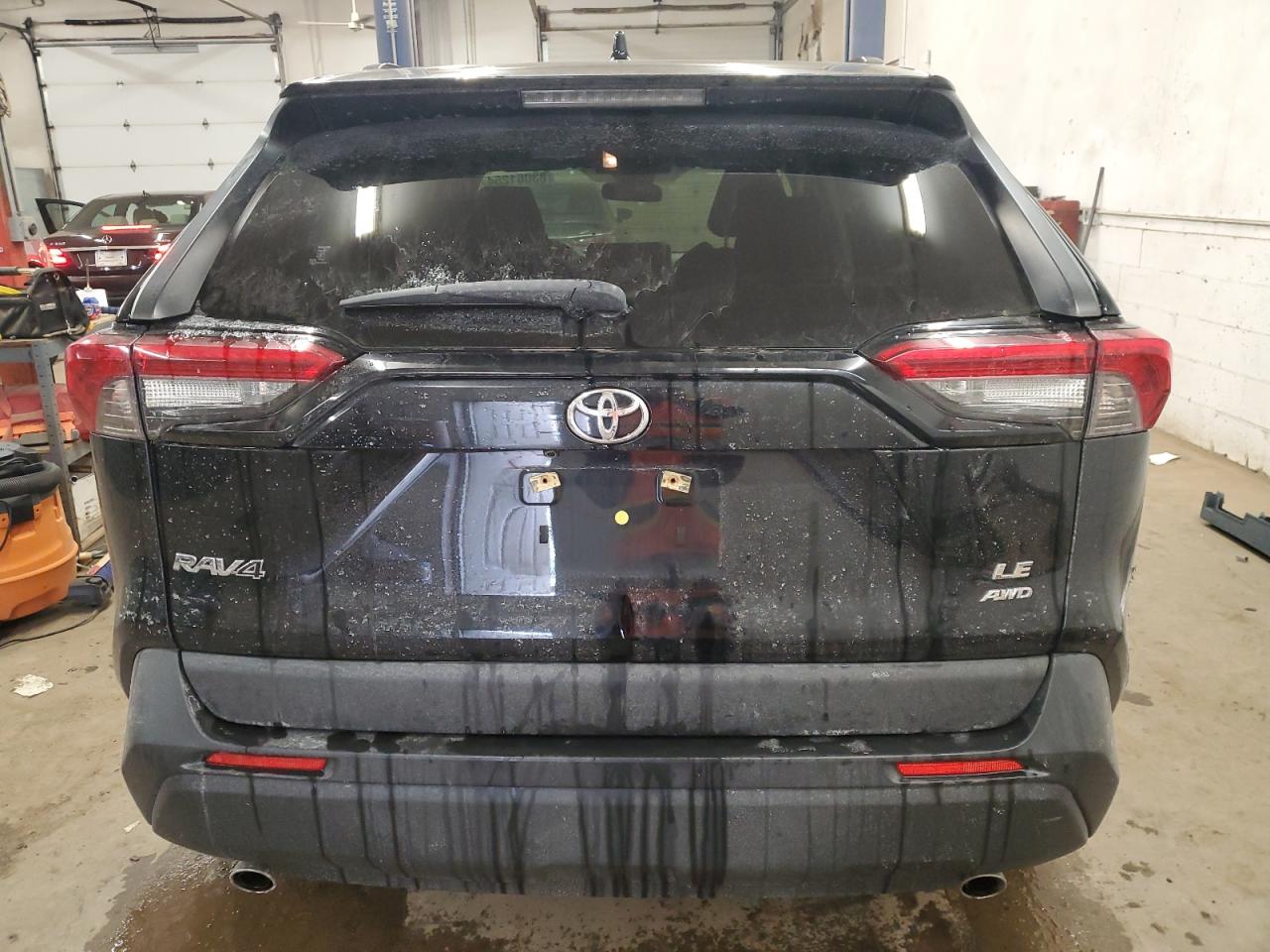 VIN JTMF1RFV8KJ011212 2019 TOYOTA RAV4 no.6