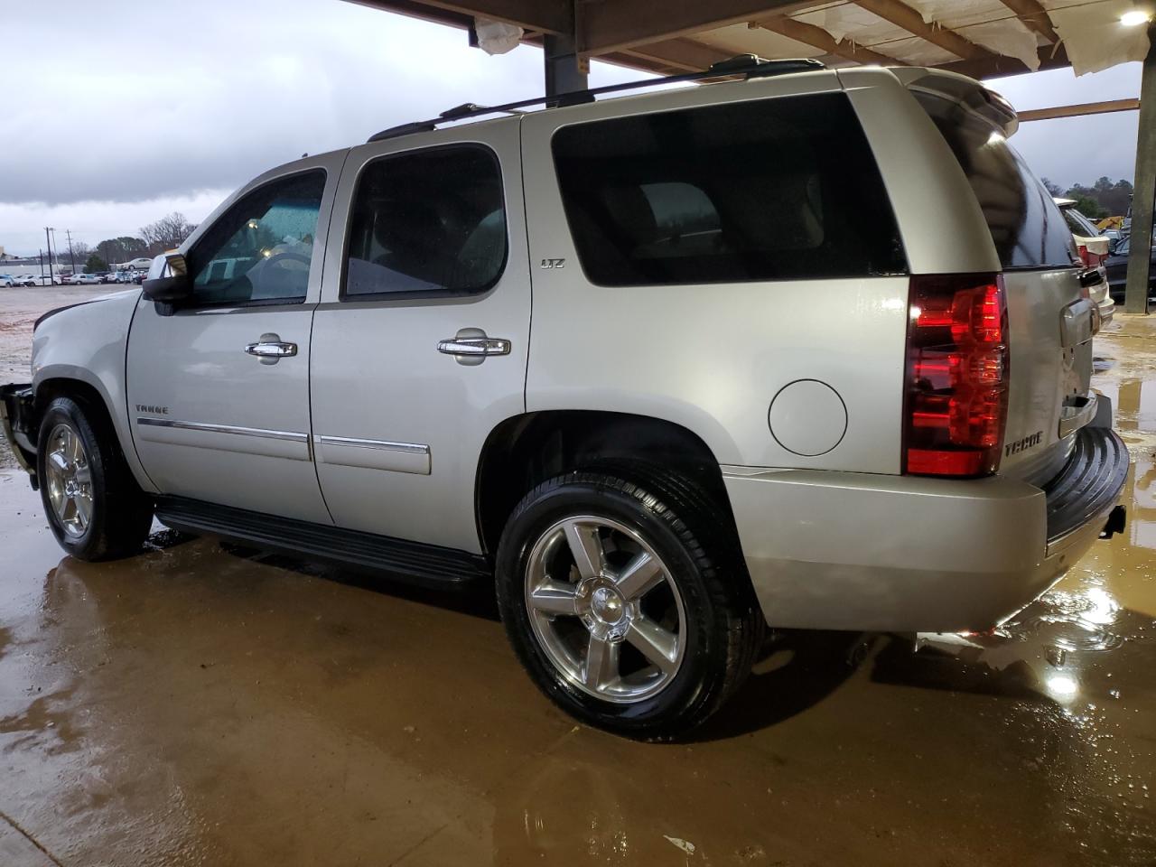 2013 Chevrolet Tahoe - Image 2