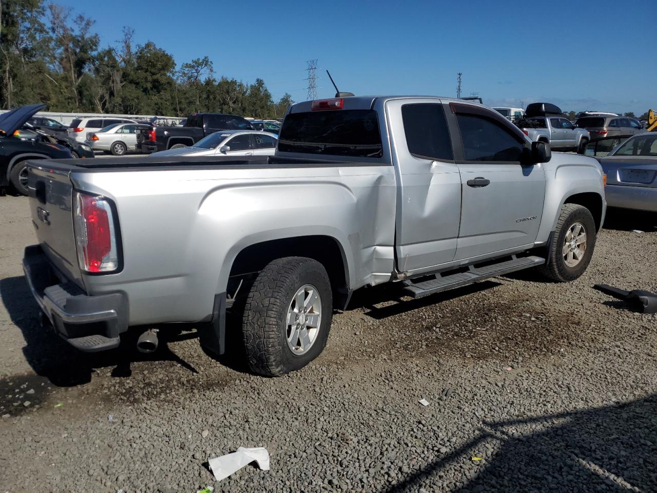 2016 GMC Canyon - Image 3