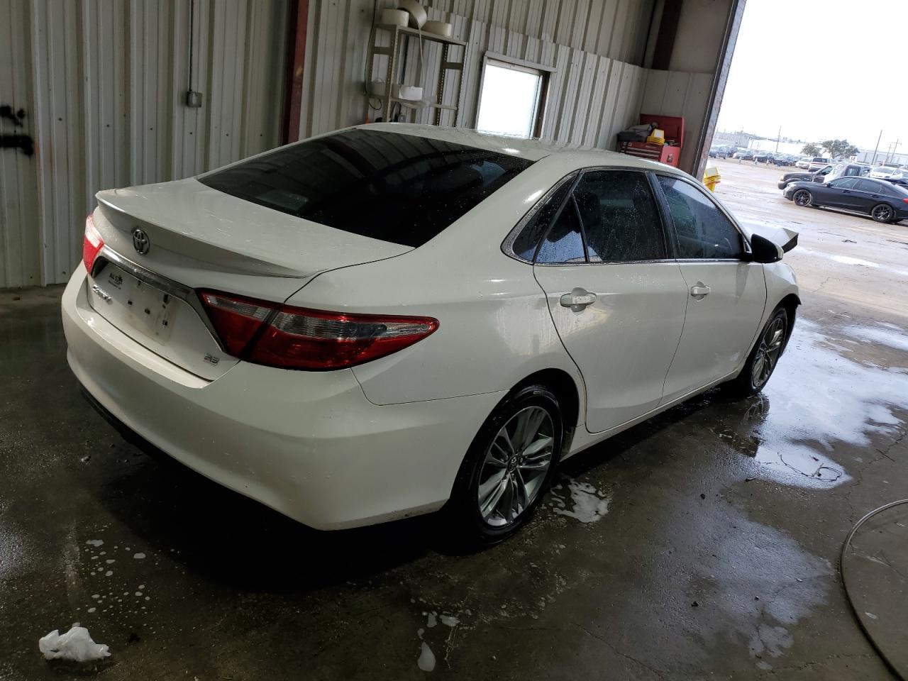 VIN 4T1BF1FK8GU569134 2016 TOYOTA CAMRY no.3