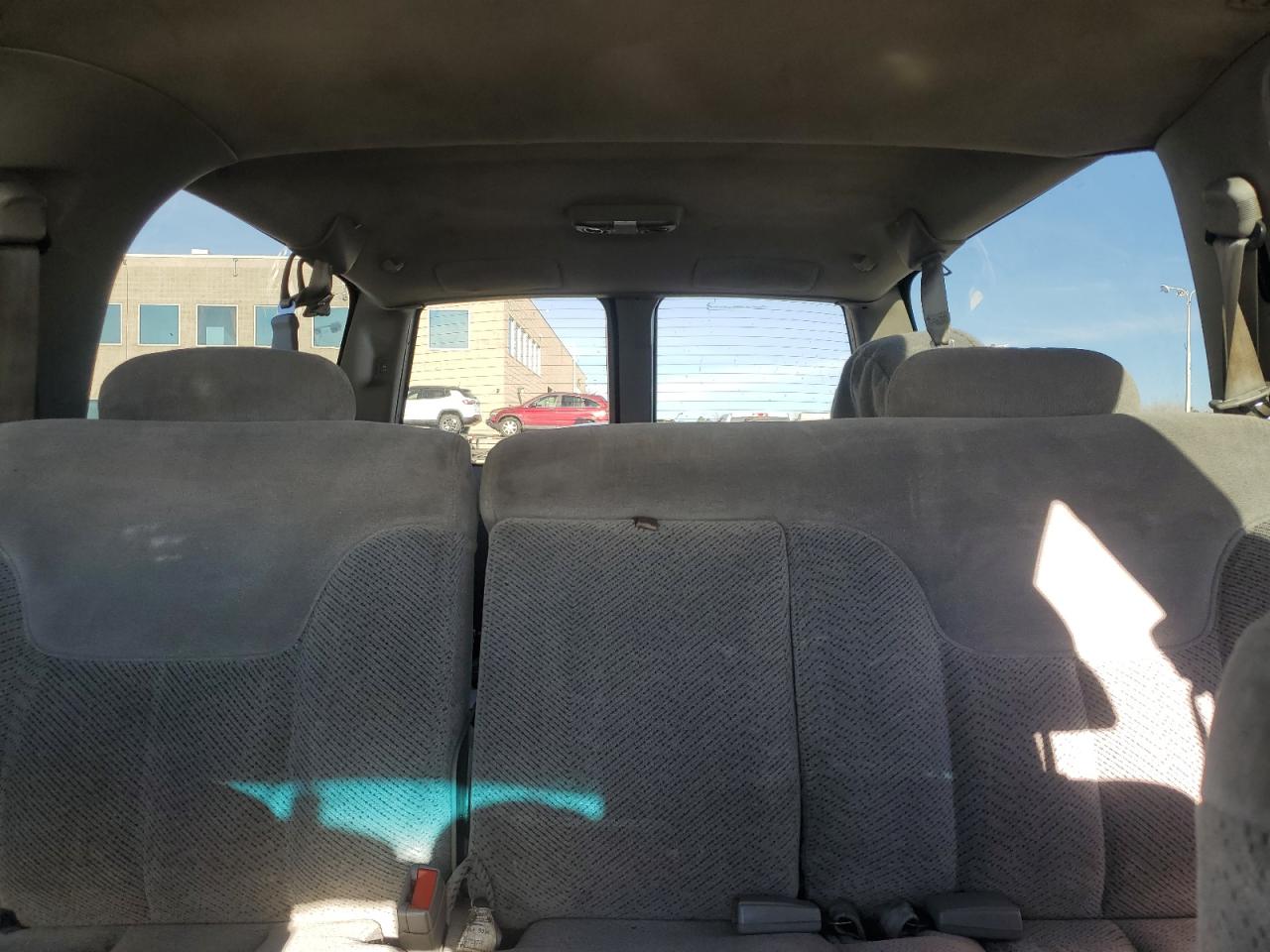 1997 Chevrolet Suburban - Image 10