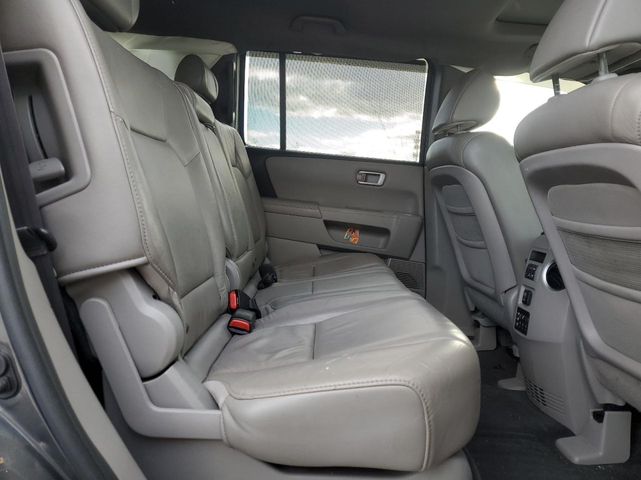 2011 Honda Pilot Touring VIN: 5FNYF4H9XBB018473 Lot: 83220684