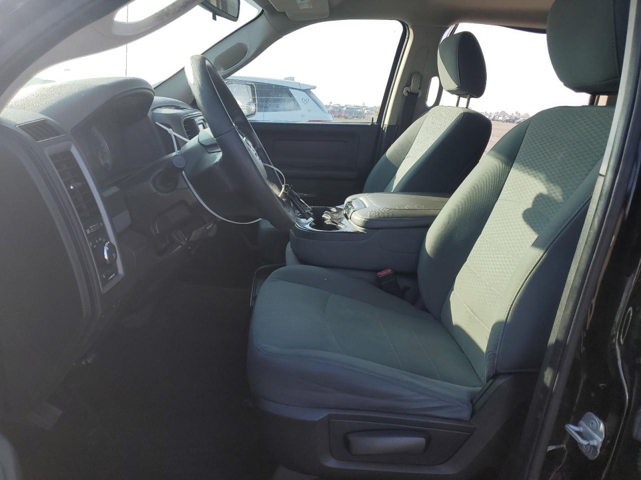 2014 RAM 1500 - Image 7