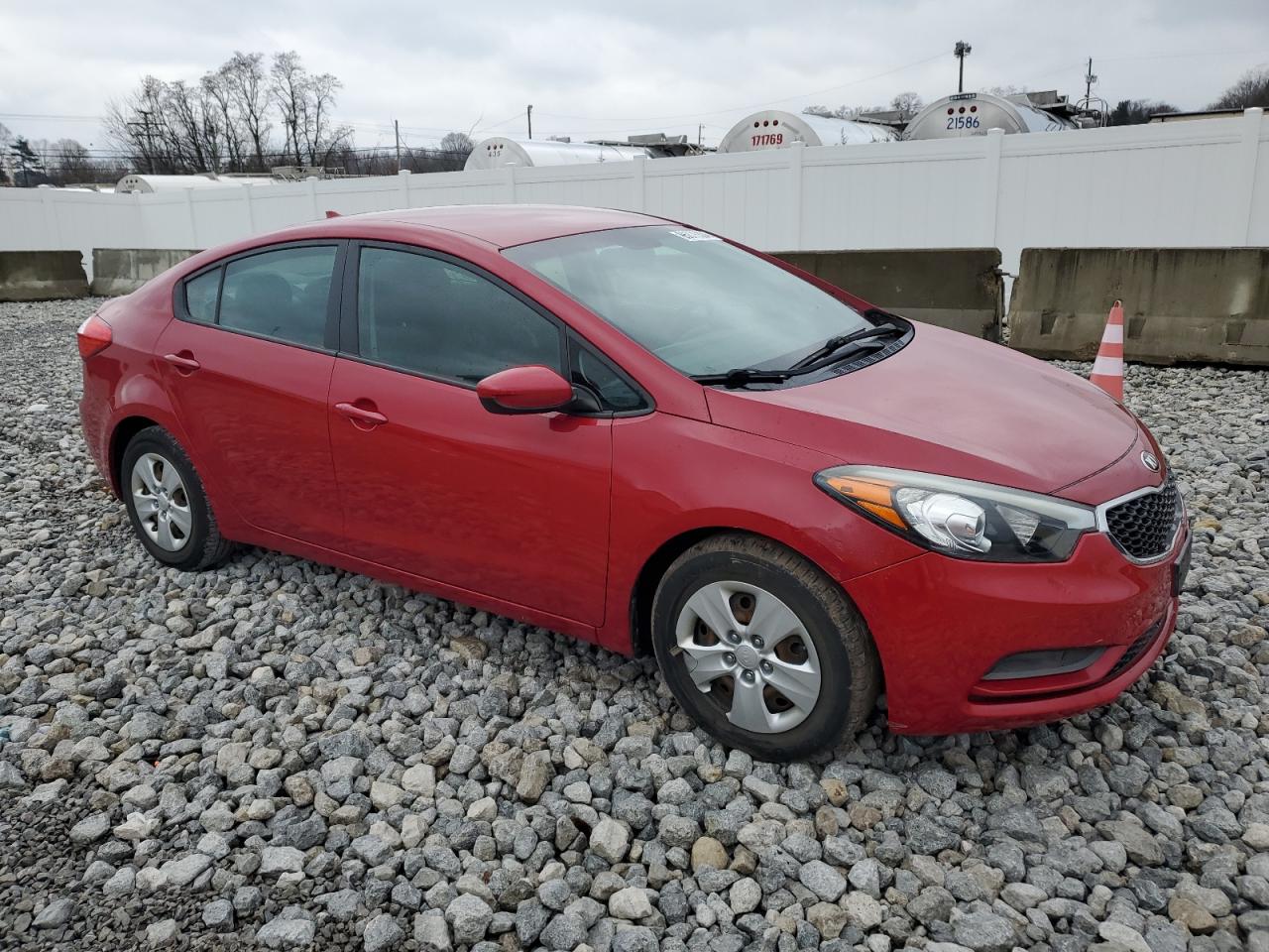 VIN KNAFK4A69G5456166 2016 KIA FORTE no.4