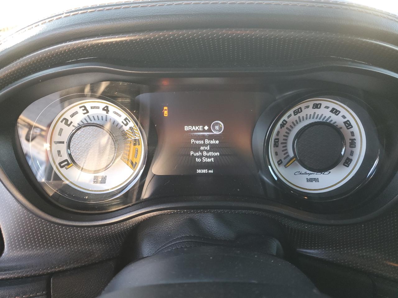 2020 Dodge Challenger - Image 9