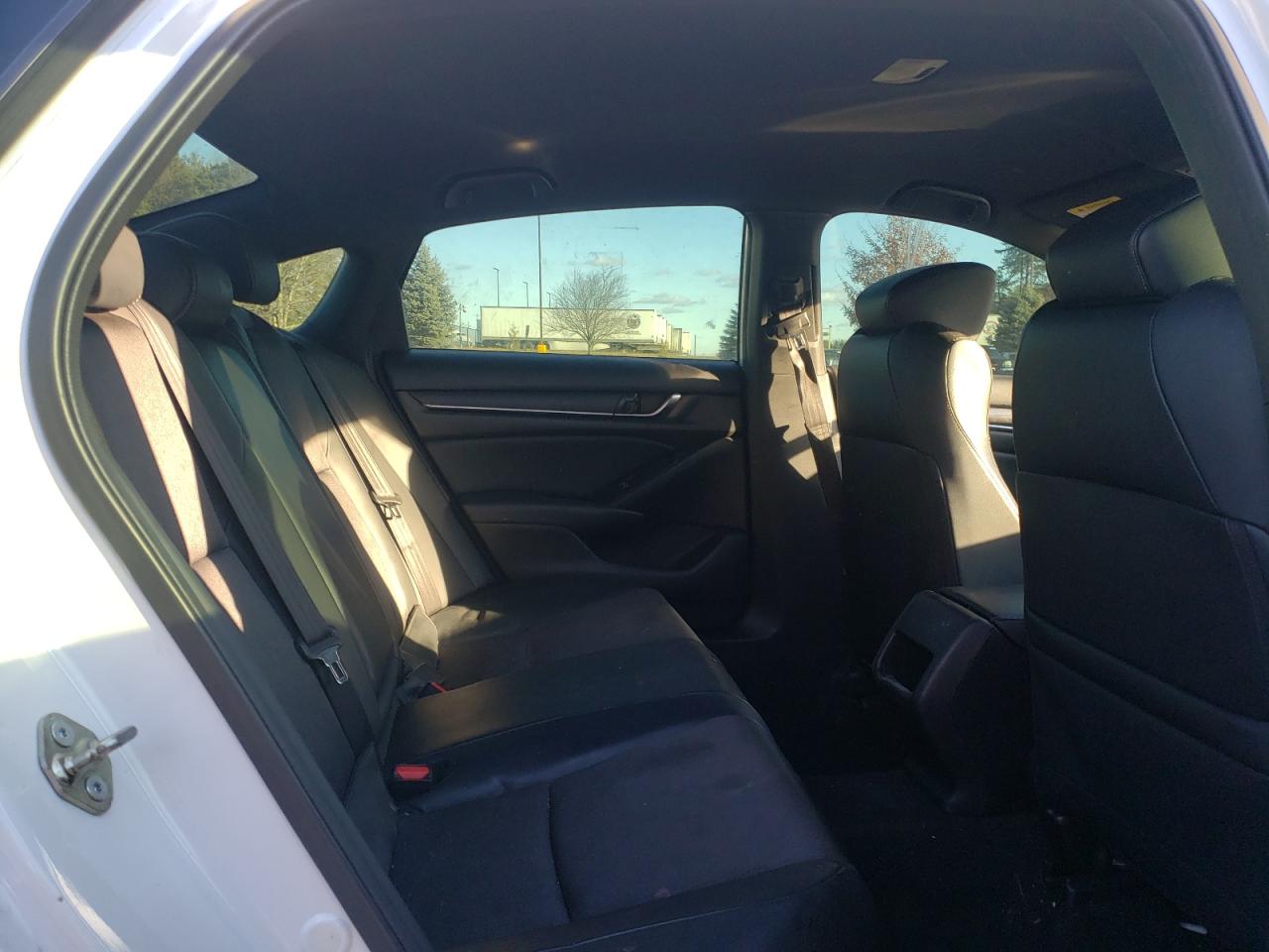 2018 Honda Accord - Image 10